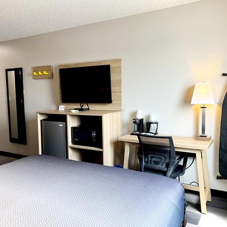 Super 8 By Wyndham Cedar Rapids Hotell Eksteriør bilde