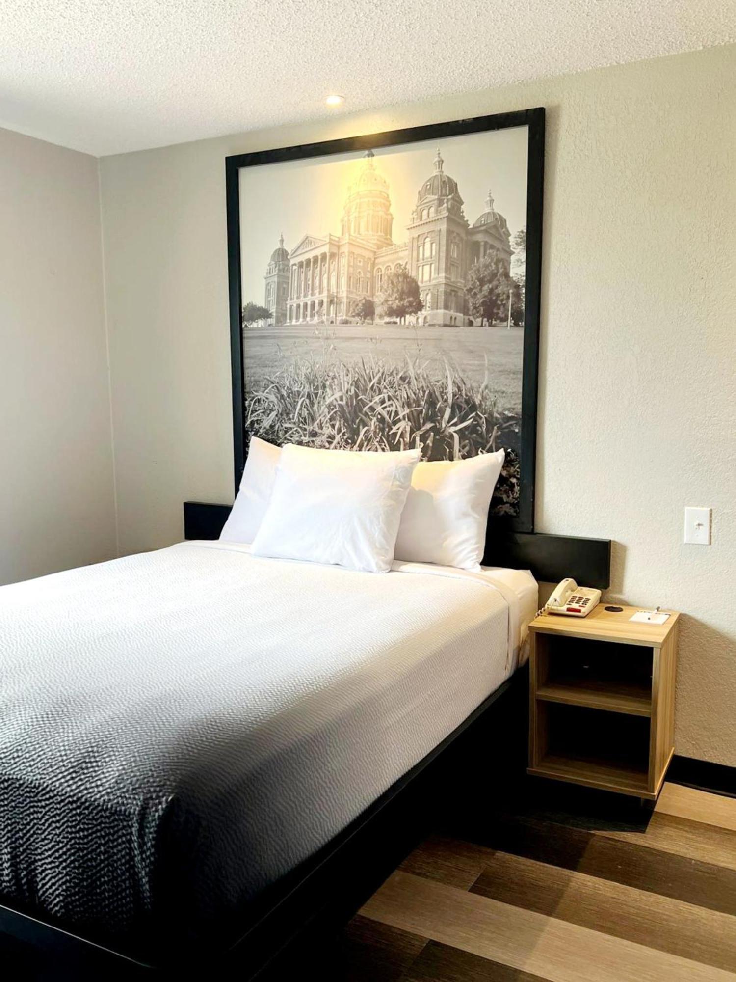 Super 8 By Wyndham Cedar Rapids Hotell Eksteriør bilde