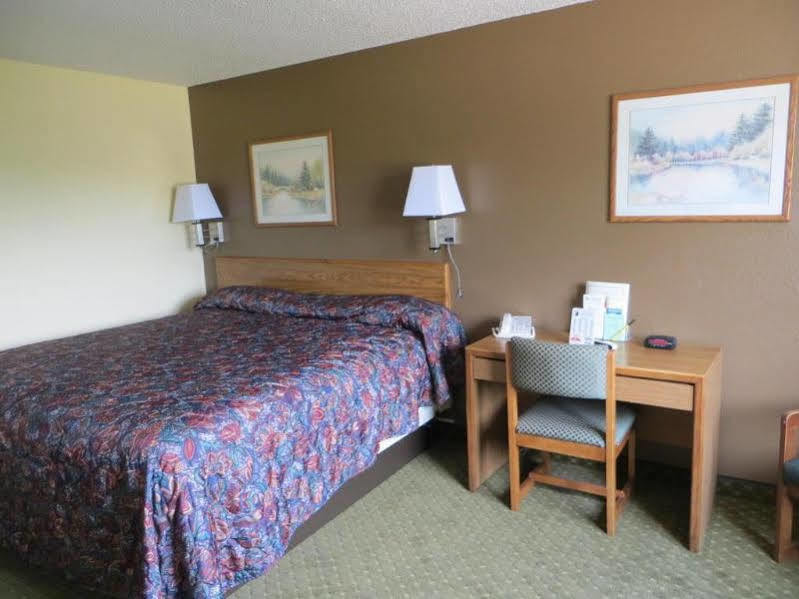 Super 8 By Wyndham Cedar Rapids Hotell Eksteriør bilde